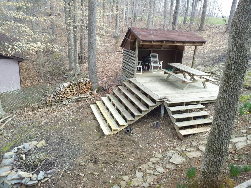 Cabin On Cumberland Jamestown Exterior photo